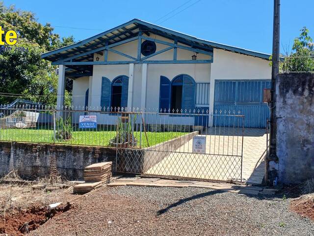 #633 - Casa para Venda em Xanxerê - SC - 2